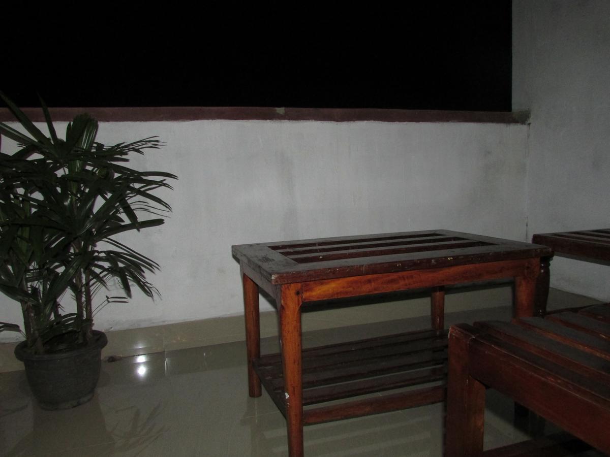 Weligama Holiday Inn Бадула Екстериор снимка