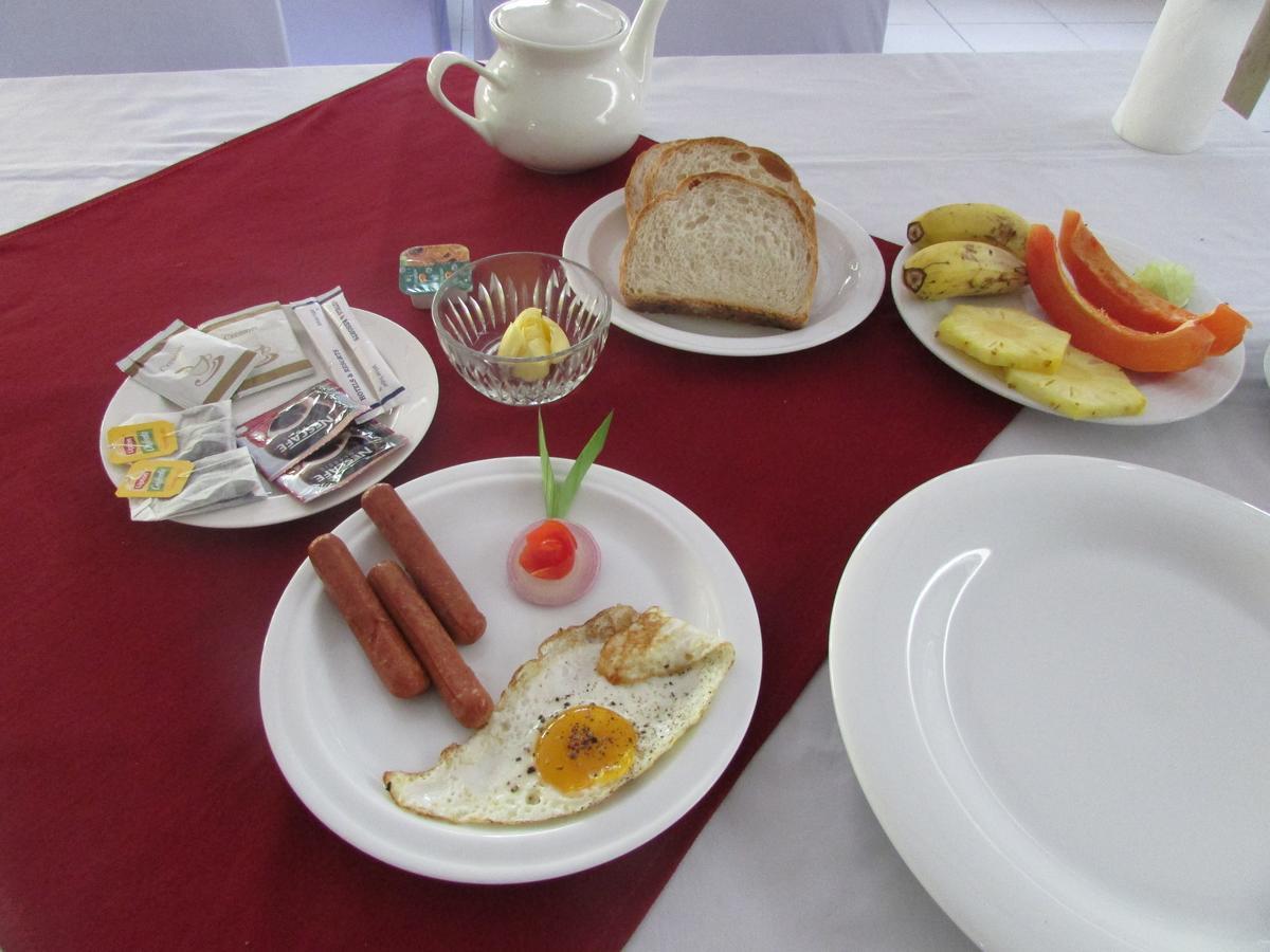 Weligama Holiday Inn Бадула Екстериор снимка